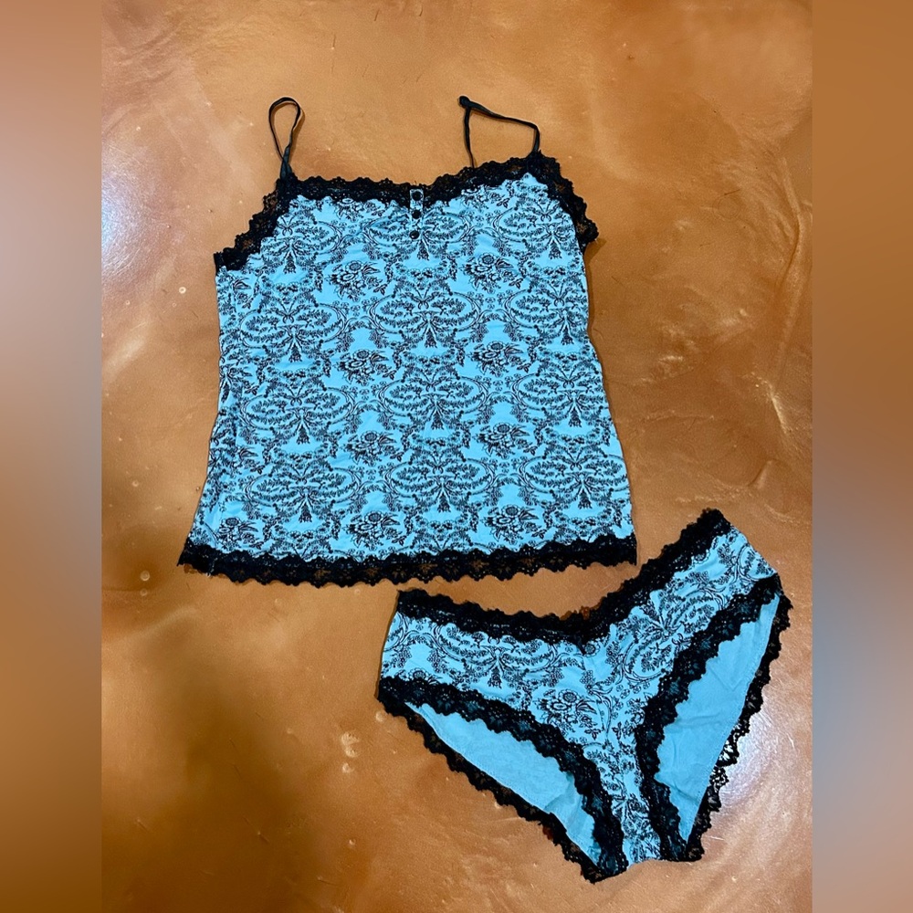 💜BOGO SALE 💜Plume Cami and panty set